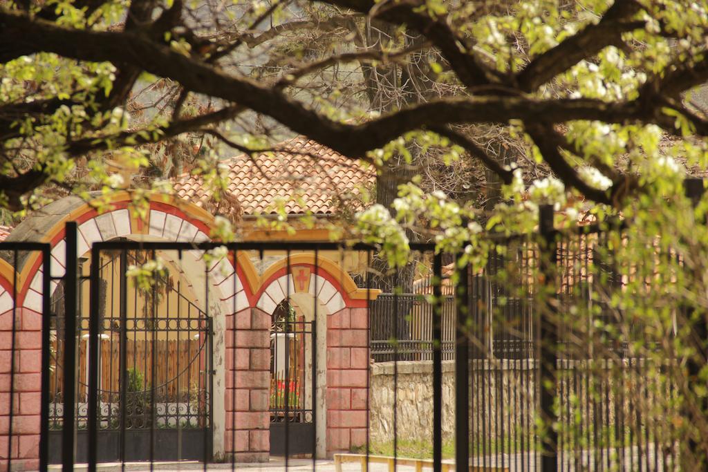 Villa "Forest Way" Pirdop المظهر الخارجي الصورة